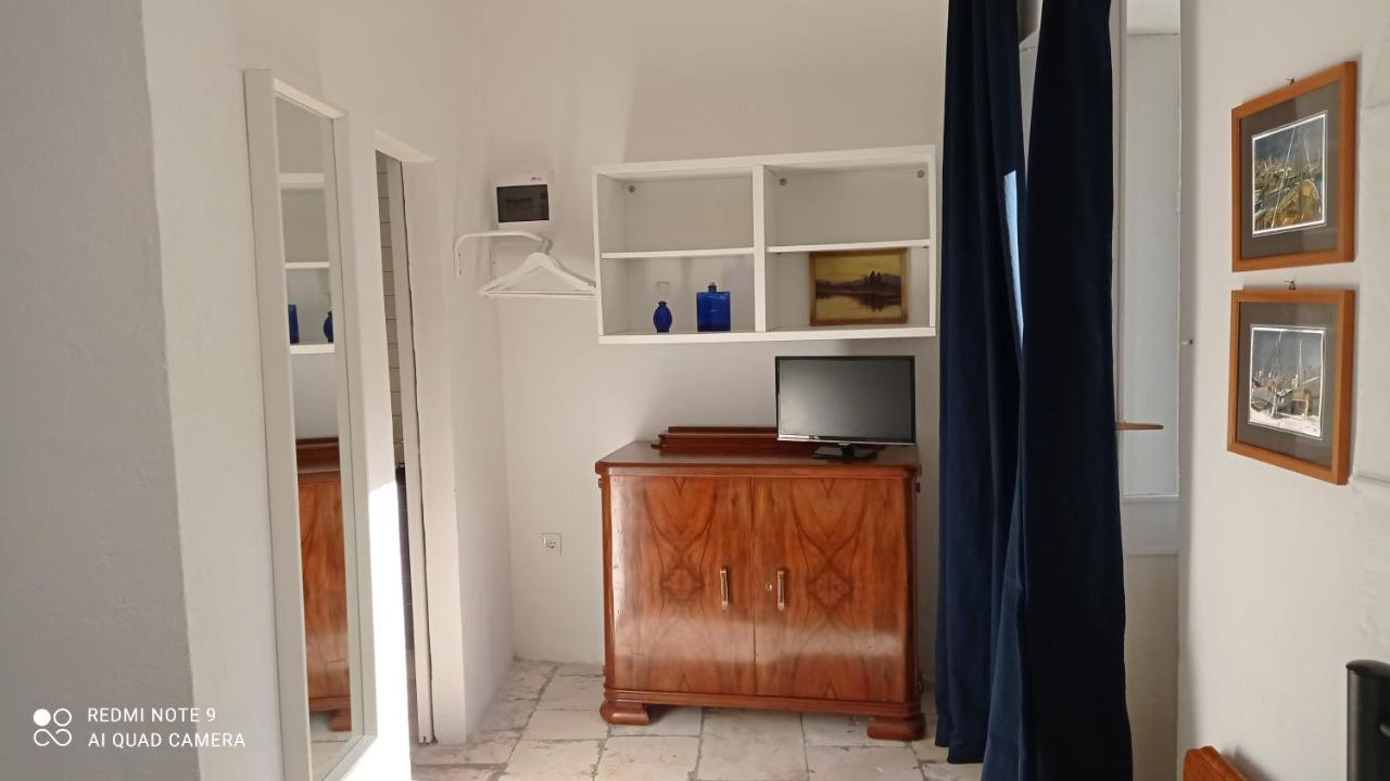 Charming Two-Bed Apartment Orange Garden Sutivan Eksteriør billede